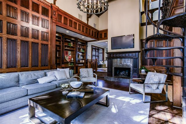 2916 Sale Street, Dallas, TX 75219