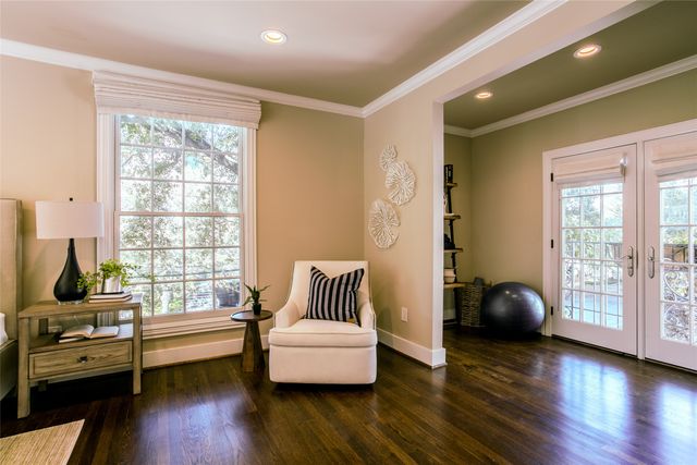 2916 Sale Street, Dallas, TX 75219