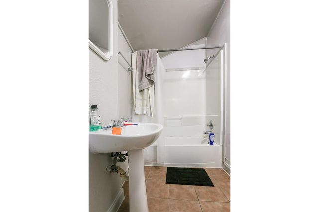 308 E 32nd ST A, Austin, TX 78705
