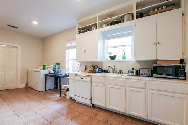 308 E 32nd ST A, Austin, TX 78705