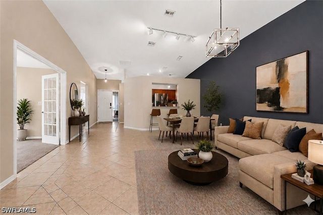 430 Saint Andrews BLVD 6, Naples, FL 34113