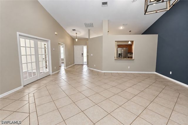430 Saint Andrews BLVD 6, Naples, FL 34113