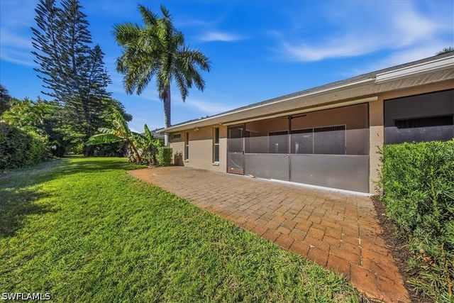430 Saint Andrews BLVD 6, Naples, FL 34113