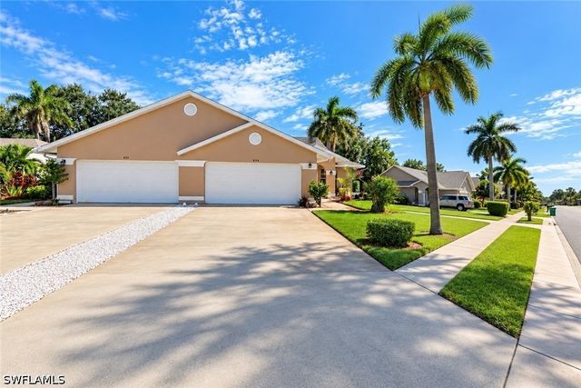 430 Saint Andrews BLVD 6, Naples, FL 34113