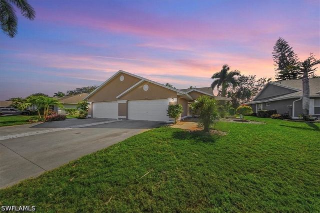 430 Saint Andrews BLVD 6, Naples, FL 34113