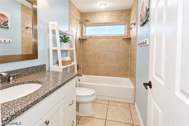 430 Saint Andrews BLVD 6, Naples, FL 34113