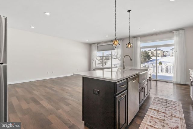 12 UMBRELL, Eagleville, PA 19403