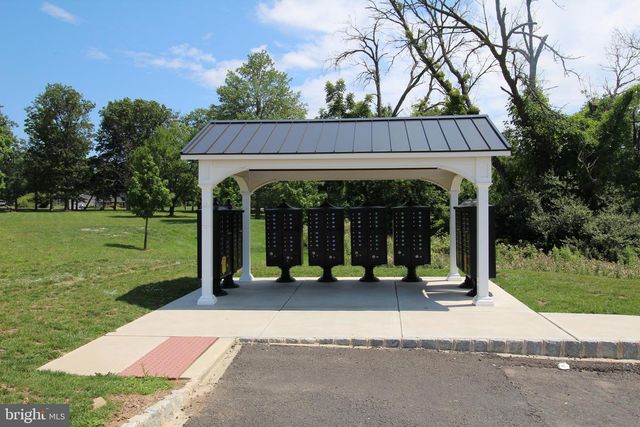 12 UMBRELL, Eagleville, PA 19403