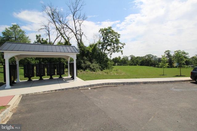 12 UMBRELL, Eagleville, PA 19403