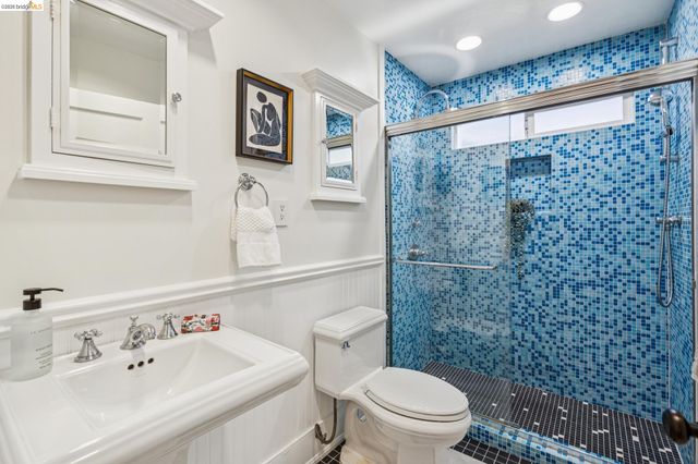 1767 Brandon St, Oakland, CA 94611