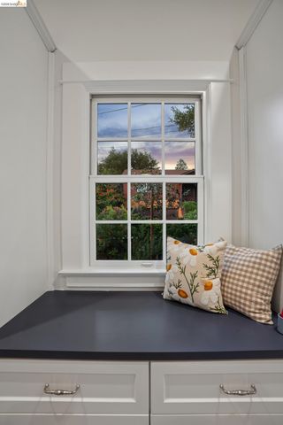 1767 Brandon St, Oakland, CA 94611