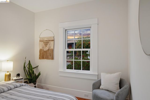 1767 Brandon St, Oakland, CA 94611