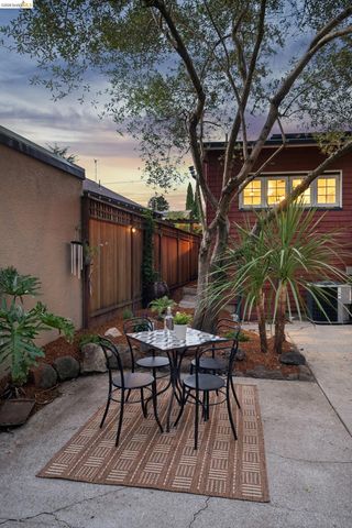 1767 Brandon St, Oakland, CA 94611