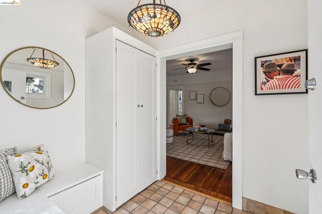 1767 Brandon St, Oakland, CA 94611