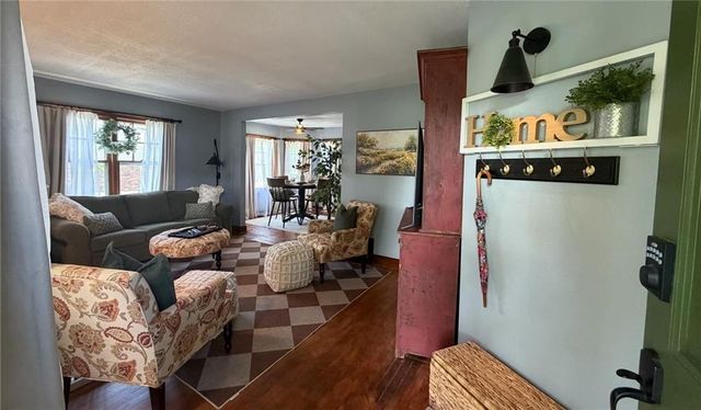 709 N Allen Road, Independence, MO 64050