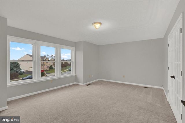 735 CLYDESDALE DR, York, PA 17402