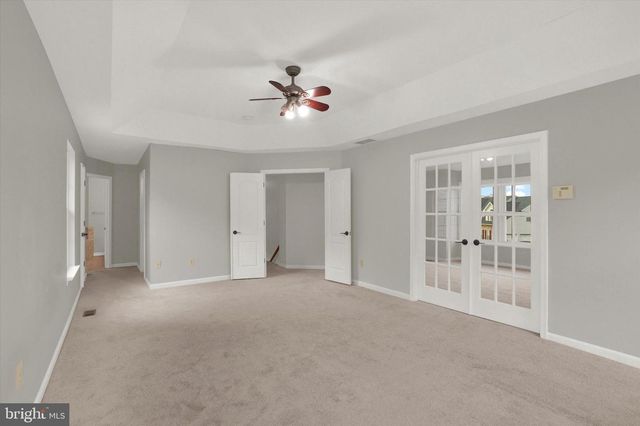 735 CLYDESDALE DR, York, PA 17402