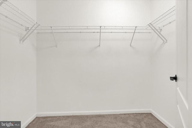 735 CLYDESDALE DR, York, PA 17402