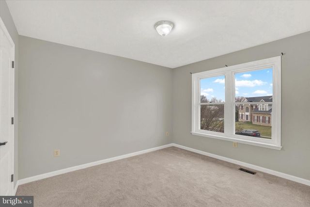 735 CLYDESDALE DR, York, PA 17402