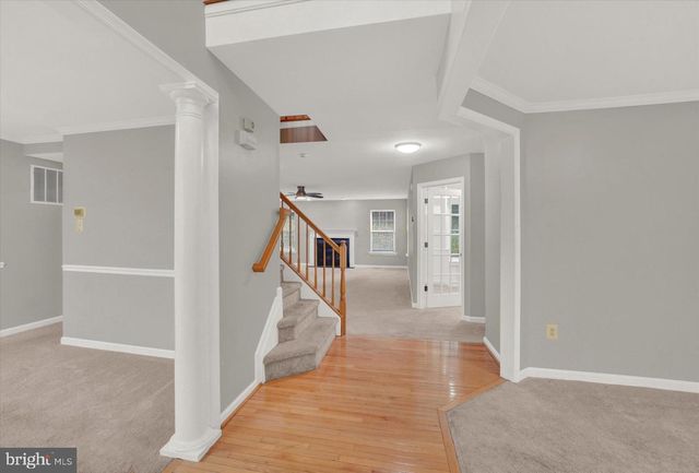 735 CLYDESDALE DR, York, PA 17402