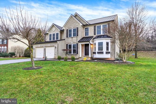 735 CLYDESDALE DR, York, PA 17402