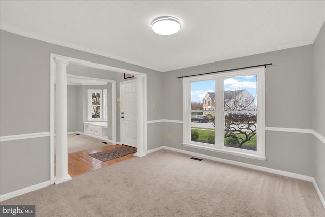 735 CLYDESDALE DR, York, PA 17402