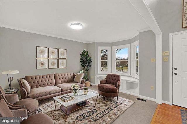 735 CLYDESDALE DR, York, PA 17402