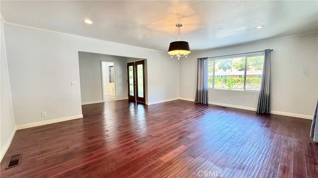 22921 Cass Avenue, Woodland Hills, CA 91364