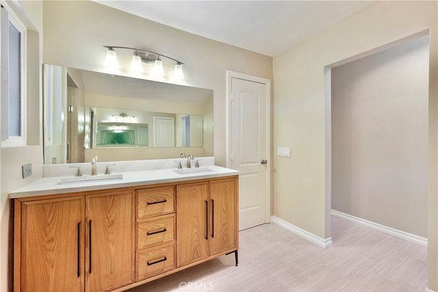 22921 Cass Avenue, Woodland Hills, CA 91364