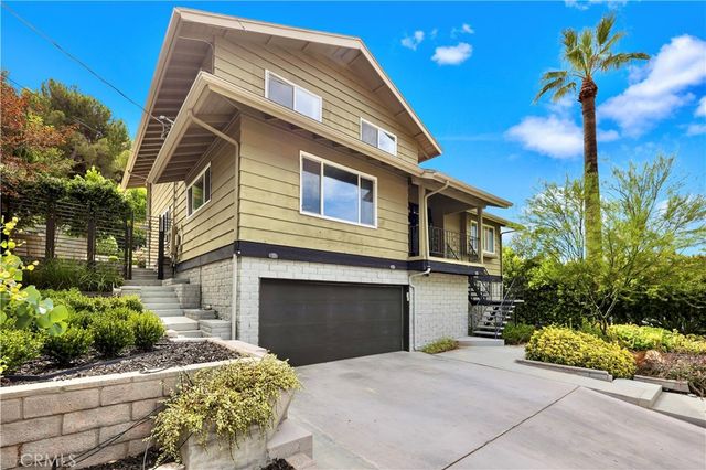 22921 Cass Avenue, Woodland Hills, CA 91364