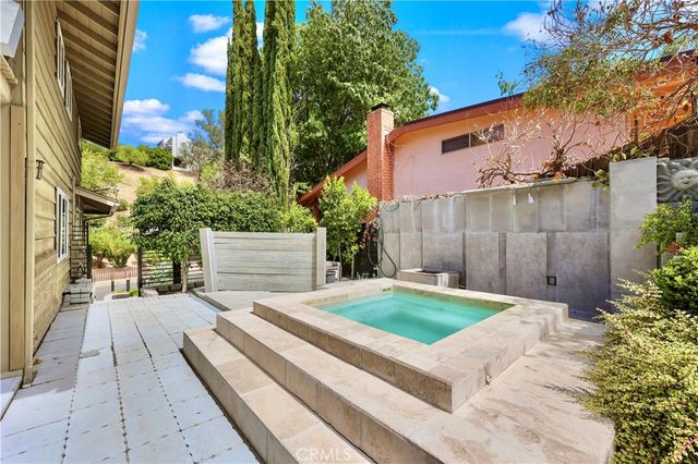 22921 Cass Avenue, Woodland Hills, CA 91364