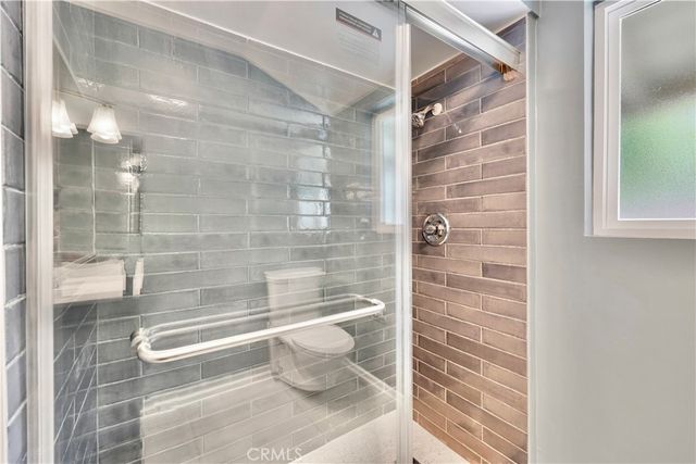 22921 Cass Avenue, Woodland Hills, CA 91364