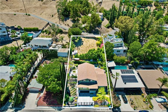 22921 Cass Avenue, Woodland Hills, CA 91364