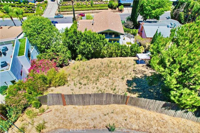 22921 Cass Avenue, Woodland Hills, CA 91364