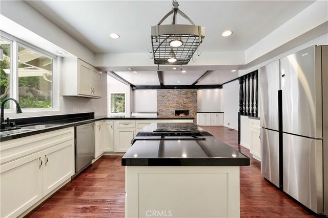 22921 Cass Avenue, Woodland Hills, CA 91364