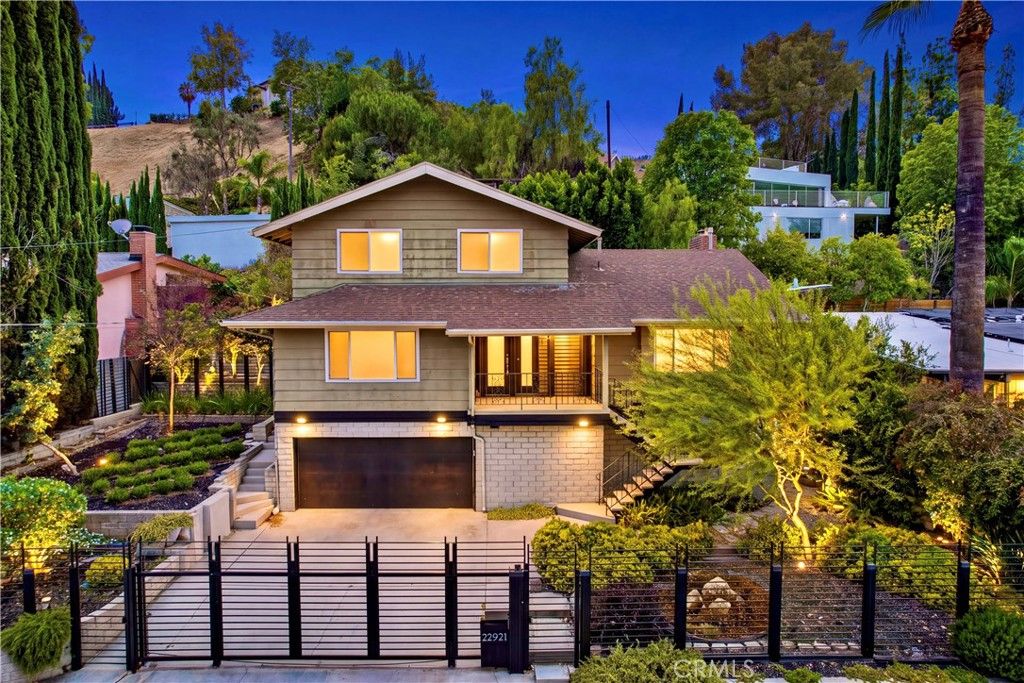 22921 Cass Avenue, Woodland Hills, CA 91364