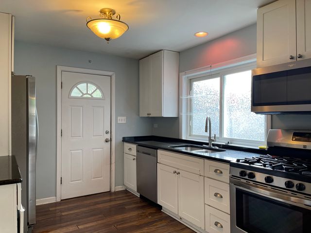 123 Washington Avenue, La Grange, IL 60525
