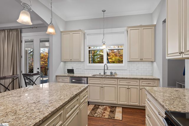 555 Riverstead Drive, Marietta, SC 29661