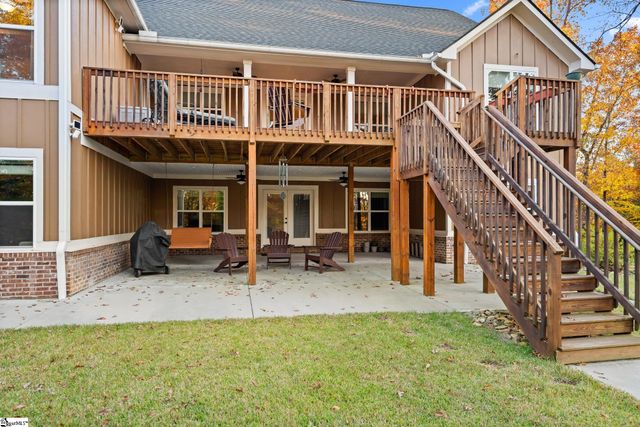 555 Riverstead Drive, Marietta, SC 29661