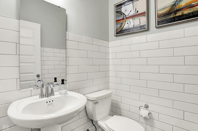 19822 Hazelnut Boulevard, Noblesville, IN 46062