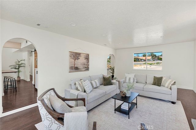 14204 Tehachapi Road, Apple Valley, CA 92307