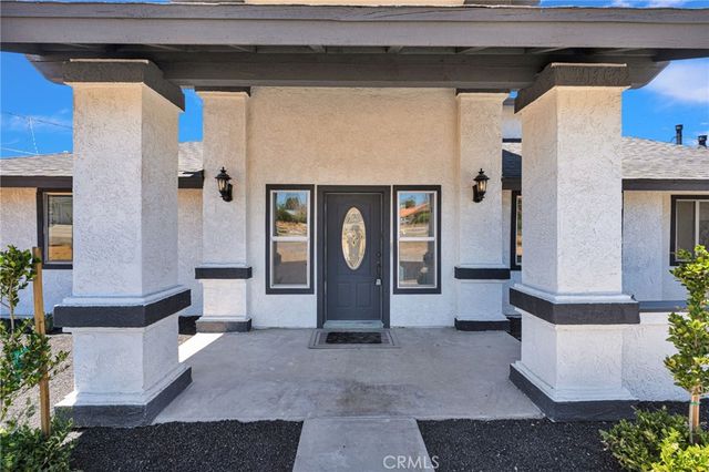 14204 Tehachapi Road, Apple Valley, CA 92307
