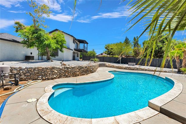 14204 Tehachapi Road, Apple Valley, CA 92307
