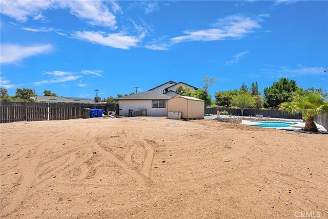 14204 Tehachapi Road, Apple Valley, CA 92307