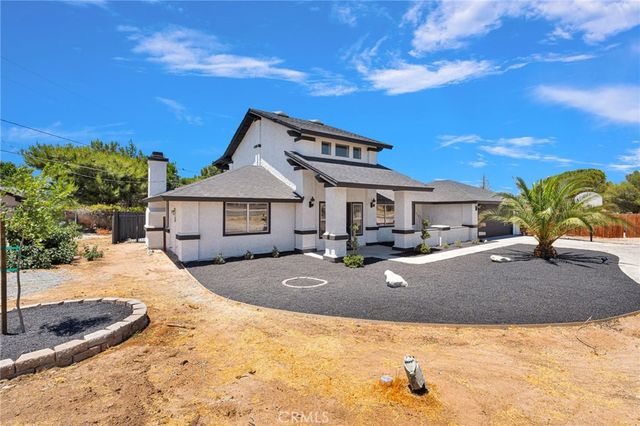 14204 Tehachapi Road, Apple Valley, CA 92307