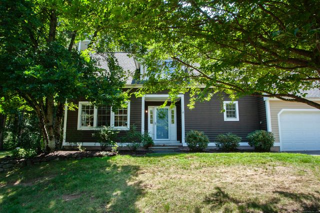 12 Chatsworth Road 12, Granby, CT 06035