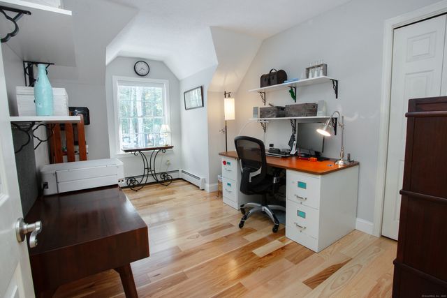 12 Chatsworth Road 12, Granby, CT 06035
