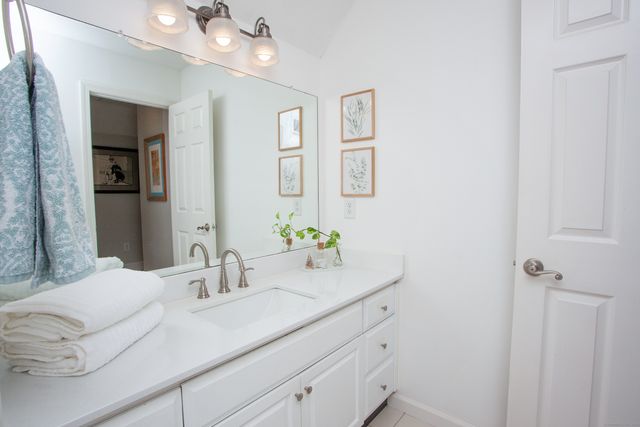 12 Chatsworth Road 12, Granby, CT 06035