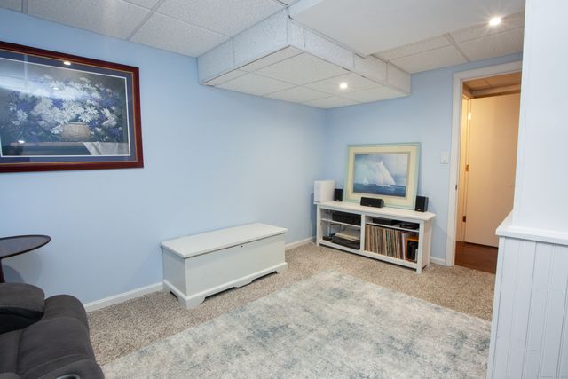 12 Chatsworth Road 12, Granby, CT 06035