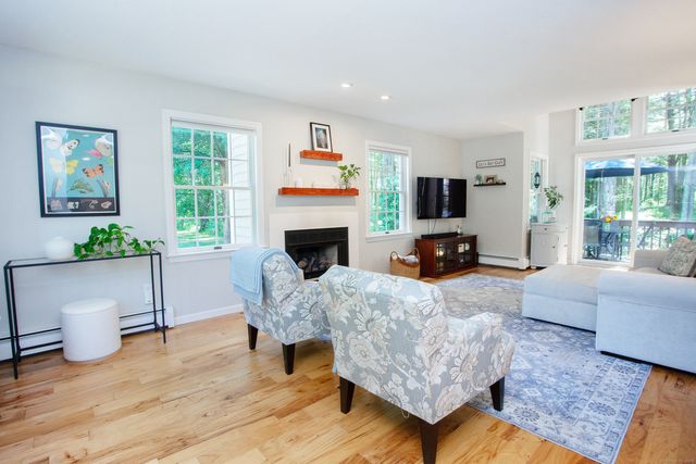 12 Chatsworth Road 12, Granby, CT 06035
